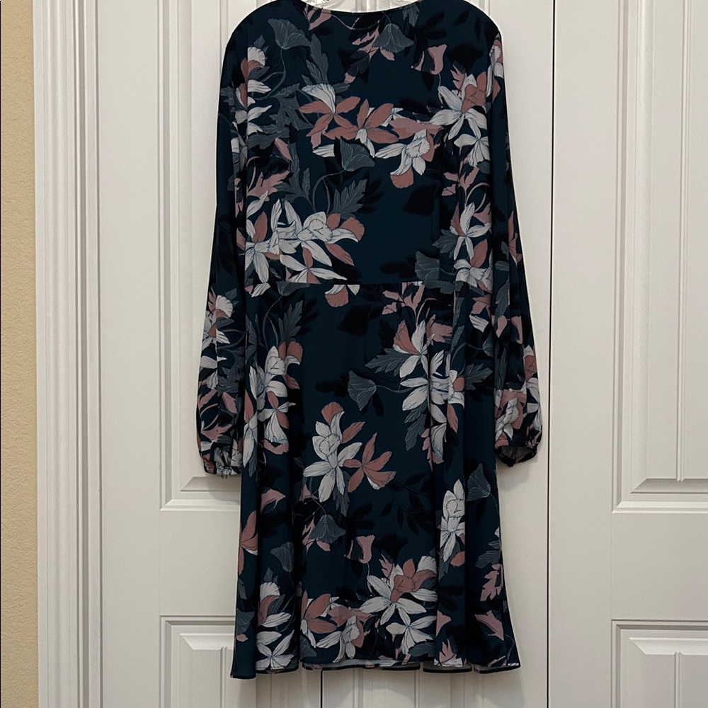 City Chic Navy Floral Long Sleeve Dress - Picture 5 of 7